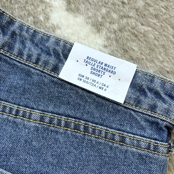 NWT H&M Regular Waist Rolled Hem Denim Shorts - Picture 7 of 12